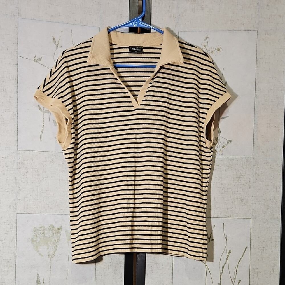 Tan and Black Boxy Polo Shirt with Cuffed Sleeves